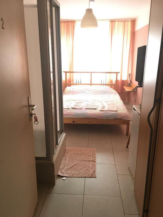 Hotel Yans Oberhausen  Kültér fotó
